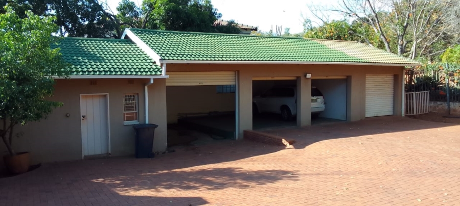 4 Bedroom Property for Sale in Protea Park North West